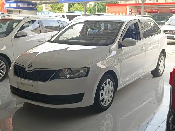 Skoda Rapid Spaceback 2016