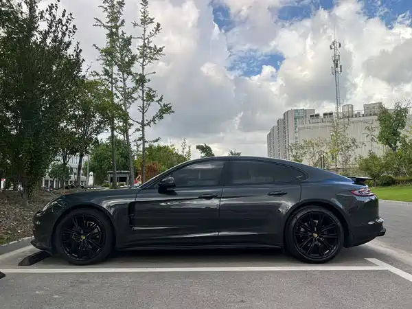 Porsche Panamera 2018