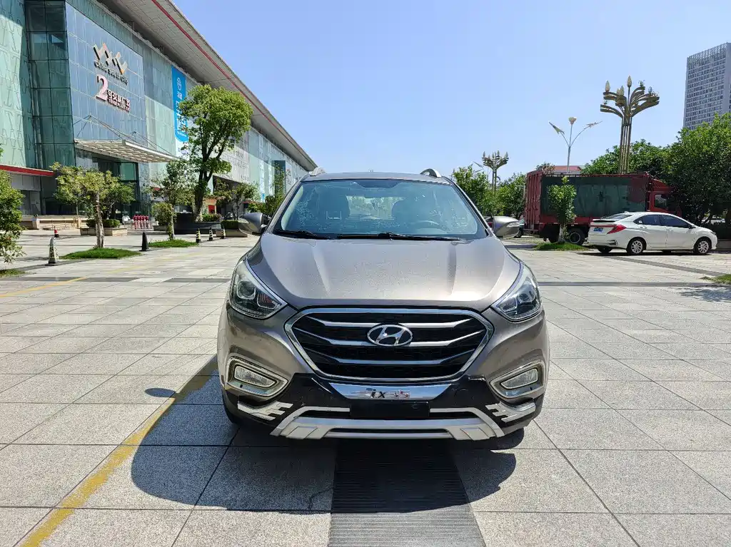 Hyundai ix35 2015 — фото 3