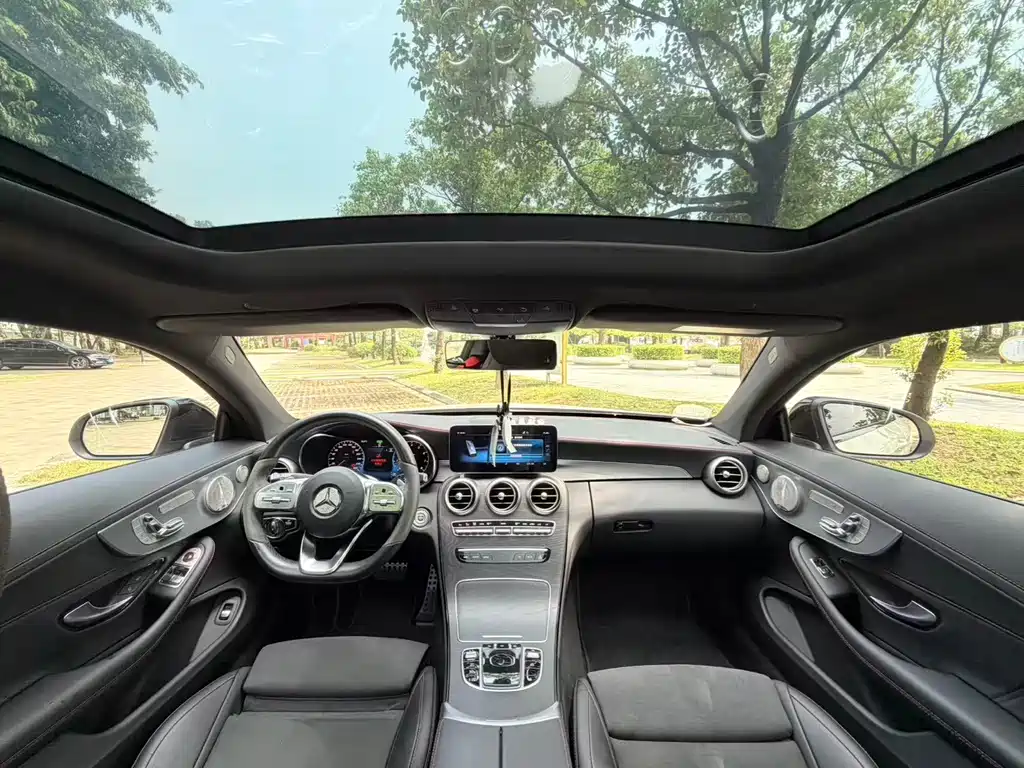 Mercedes-Benz C-Class 2023 — фото 11