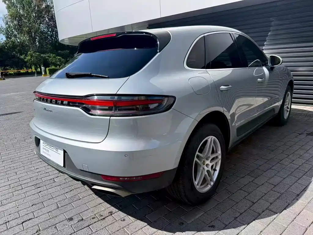 Porsche Macan 2019 — фото 4