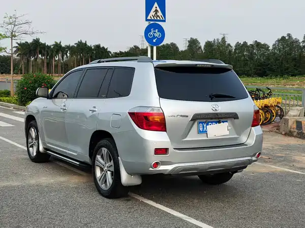 Toyota Highlander 2011