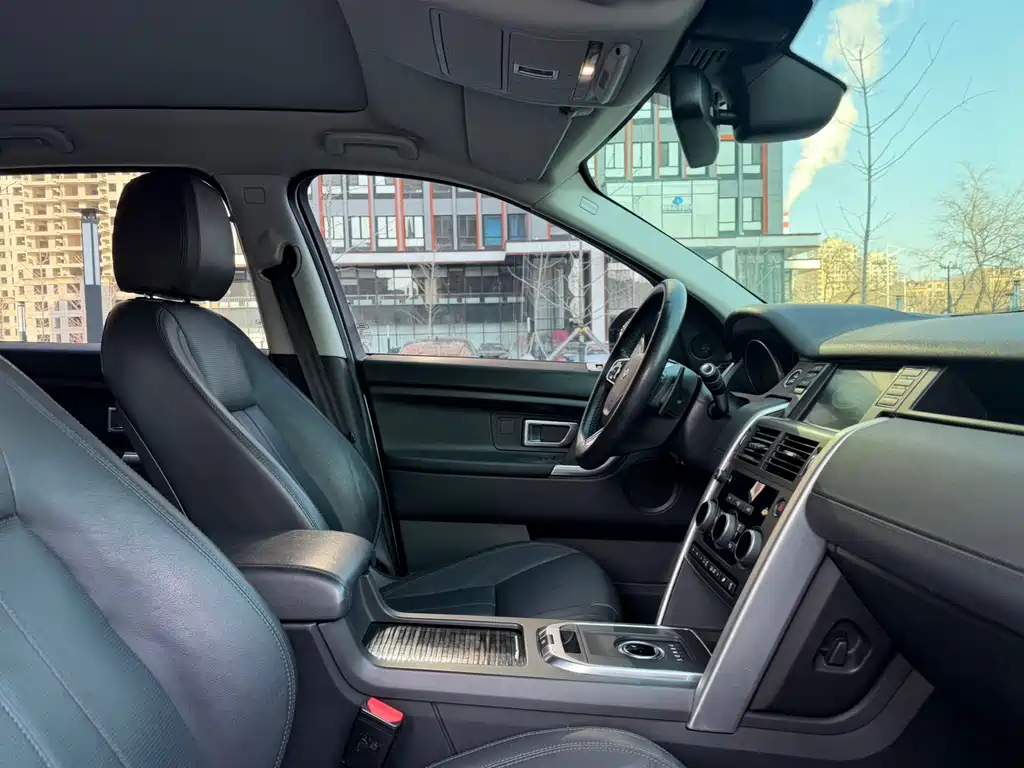 Land Rover Discovery Sport 2016 — фото 7