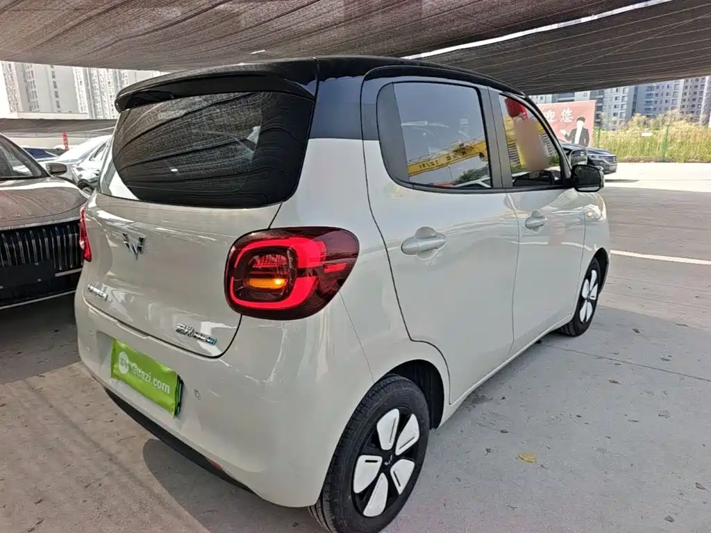 Wuling Hongguang MINIEV 2025