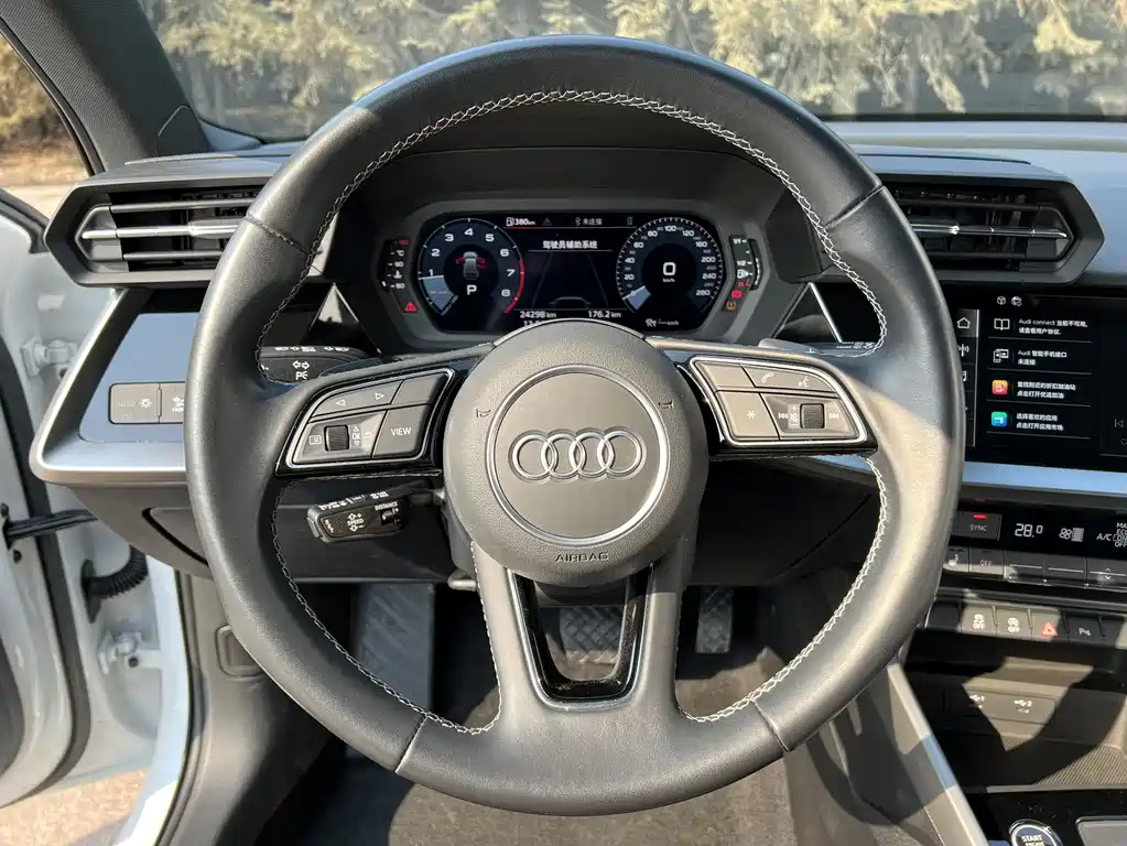 Audi A3 2023 — фото 20