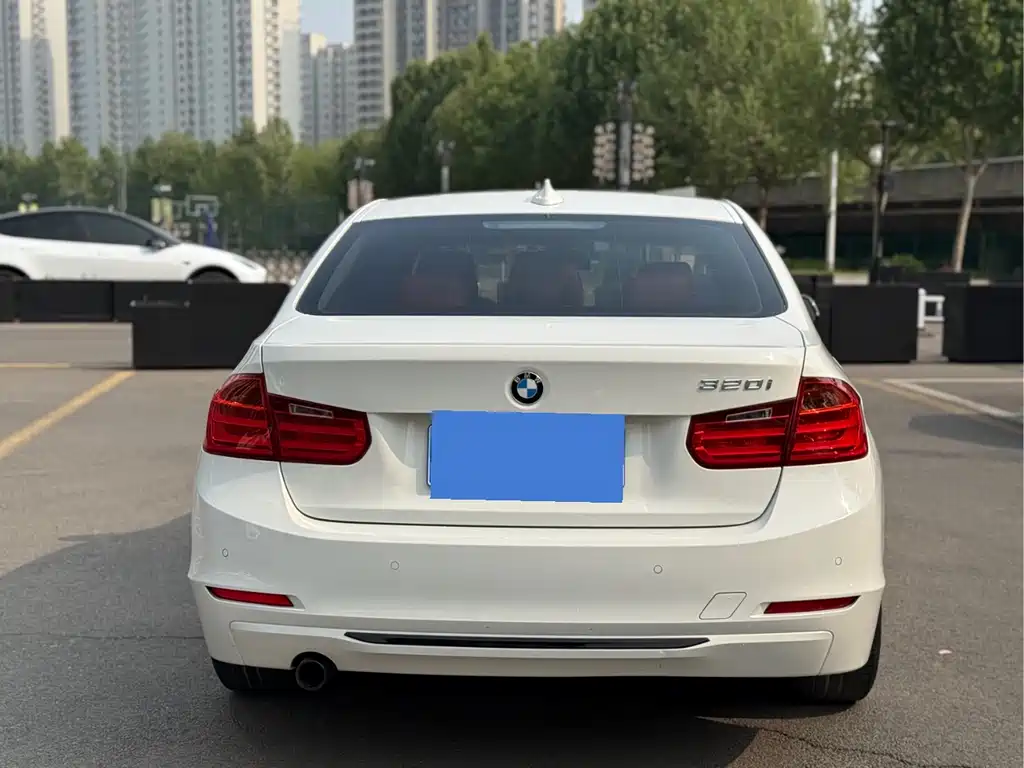 BMW 3 Series 2014 — фото 15