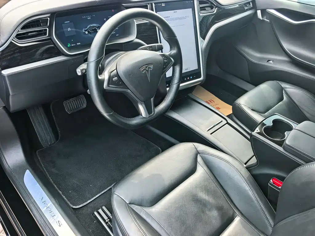 Tesla Model S 2016 — фото 6