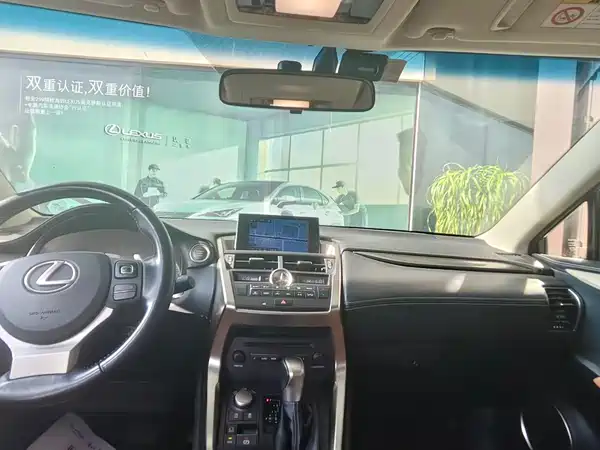 Lexus NX 2017