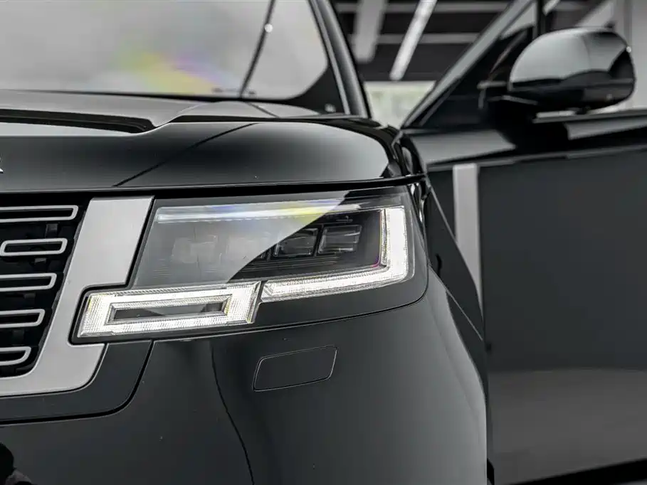 Land Rover Range Rover 2025 — фото 31