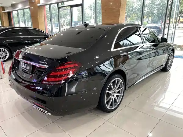 Mercedes-Benz S-Class 2020