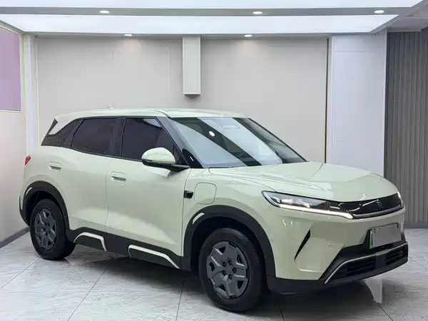 BYD Yuan UP 2025