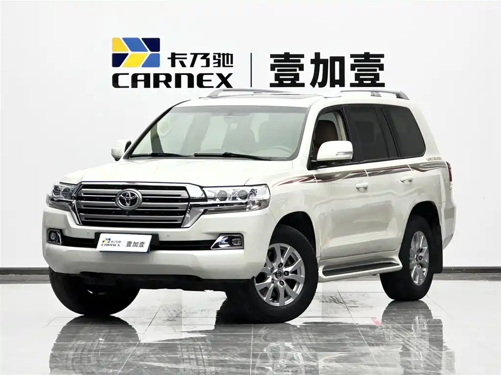 Toyota Land Cruiser 2020 — фото 1