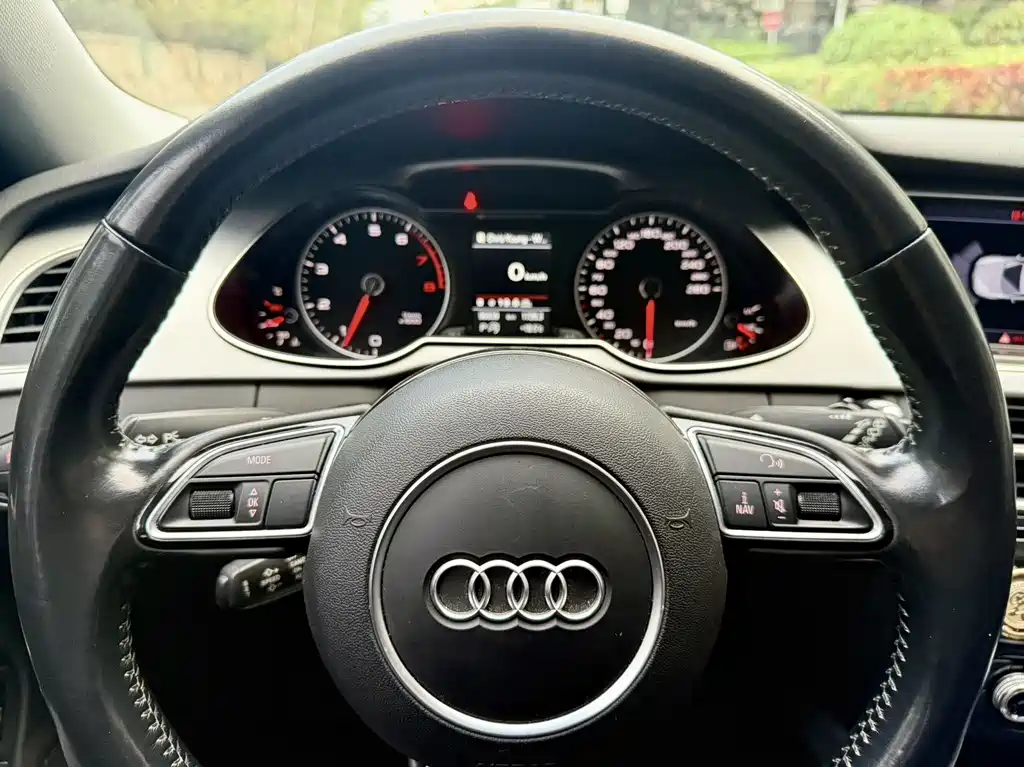 Audi A4 2016 — фото 12