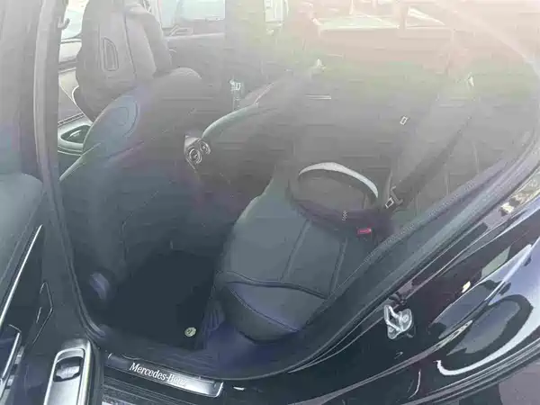 Mercedes-Benz C-Class 2024
