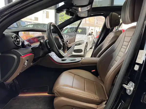 Mercedes-Benz E-Class 2021
