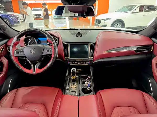 Maserati Levante 2017