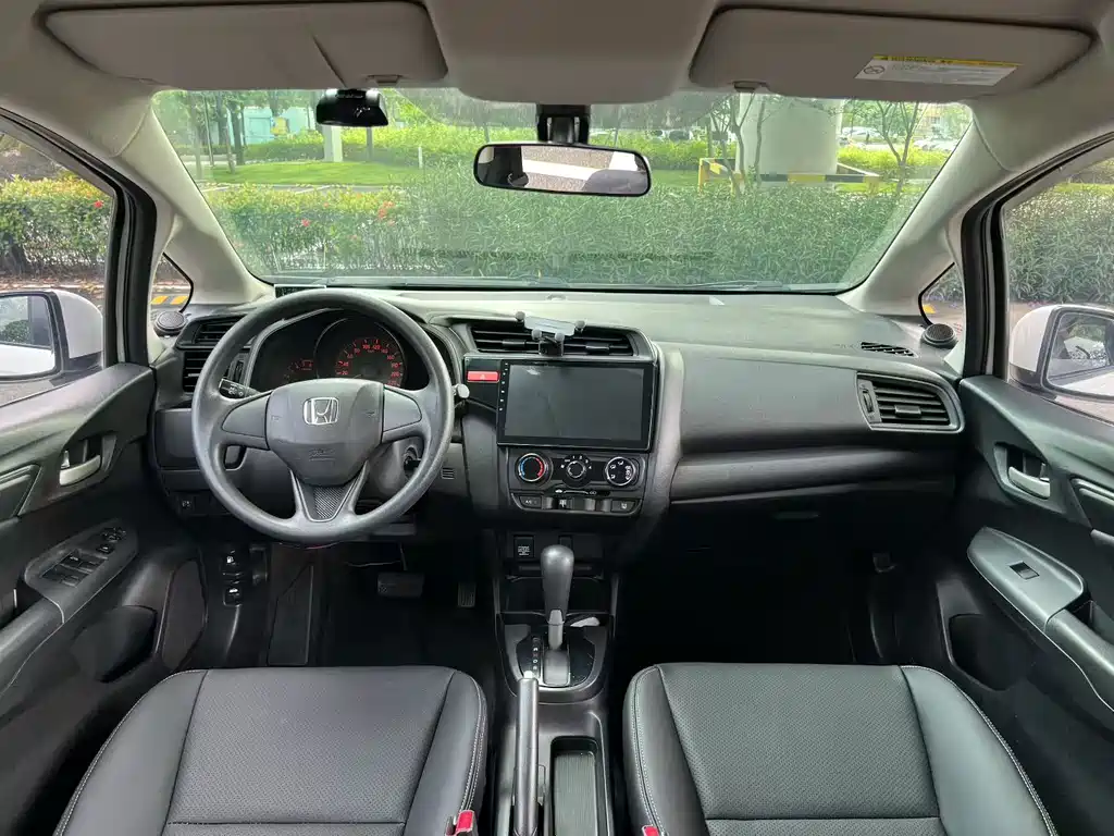 Honda Fit 2016 — фото 8