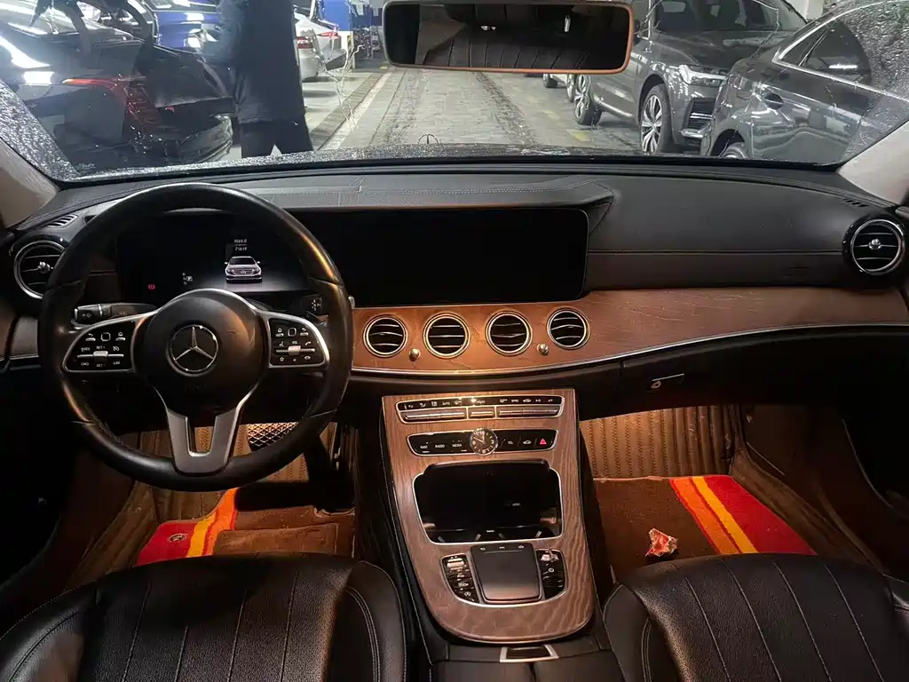 Mercedes-Benz E-Class 2019 — фото 8