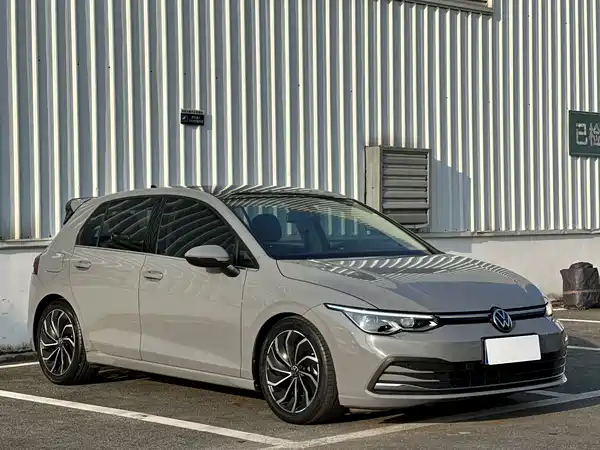Volkswagen Golf 2022