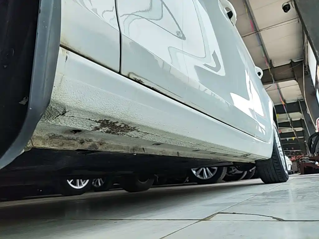 Ford Escort 2016 — фото 22