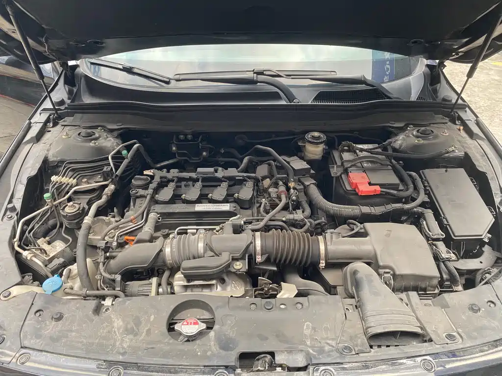 Honda Accord 2019 — фото 19