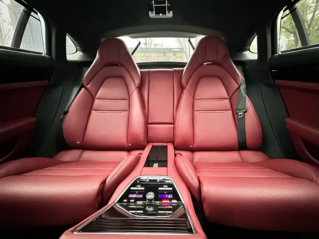 Porsche Panamera 2023 — фото 15