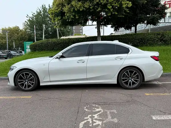 BMW 3 Series 2022