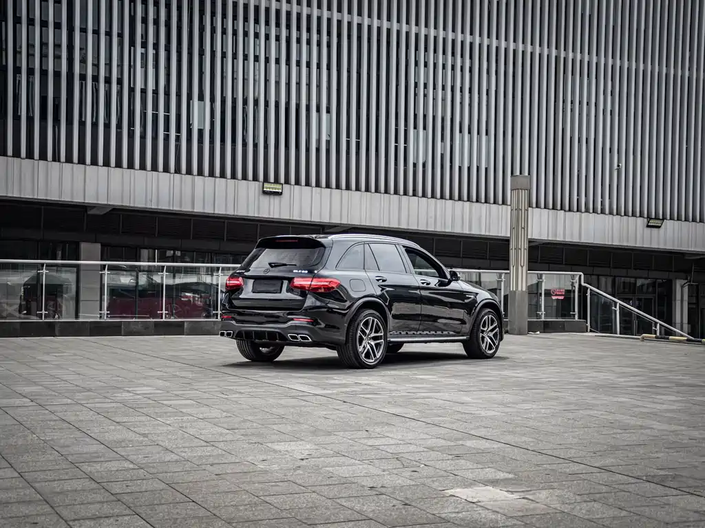 Mercedes-Benz GLC AMG 2018 — фото 5