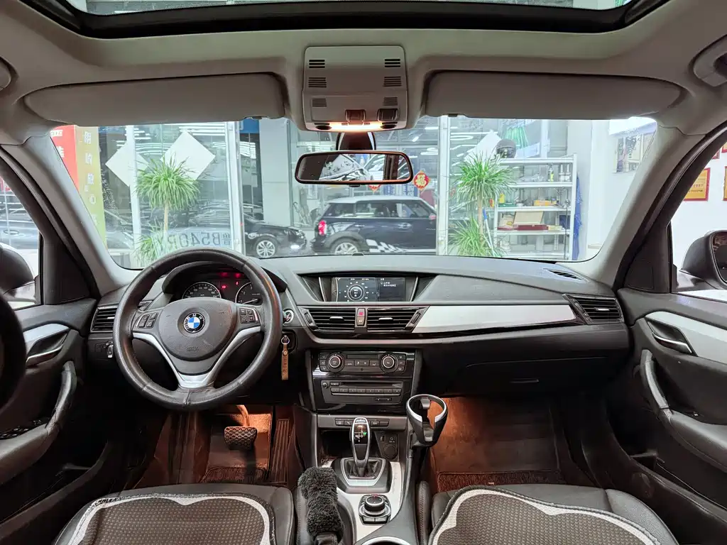 BMW X1 2016 — фото 10
