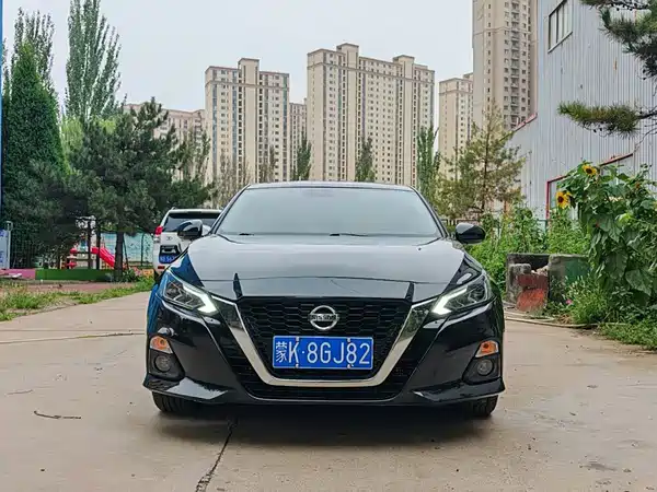 Nissan Teana 2022