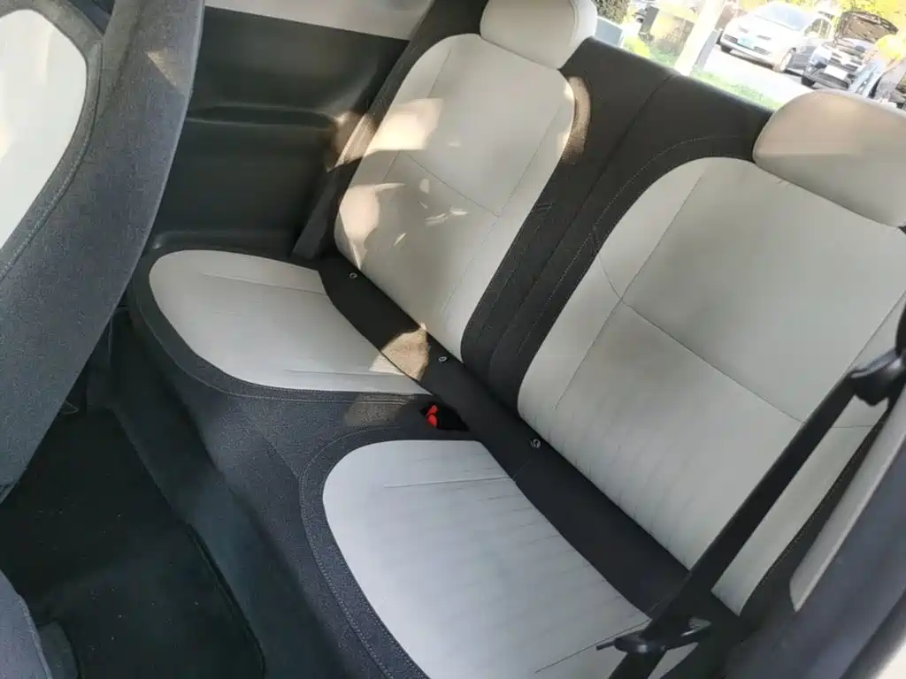 Geely Galaxy Panda 2025 — фото 17