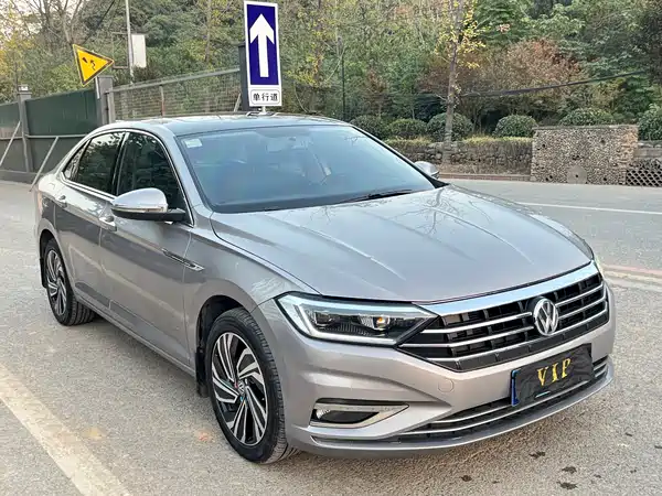 Volkswagen Sagitar 2021