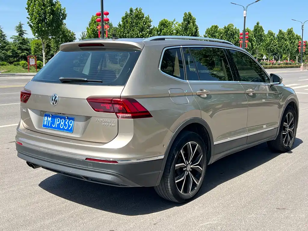 Volkswagen Tiguan L 2017 — фото 5