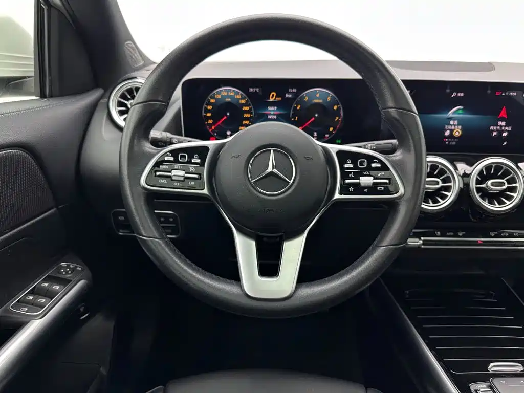 Mercedes-Benz GLA 2021 — фото 9