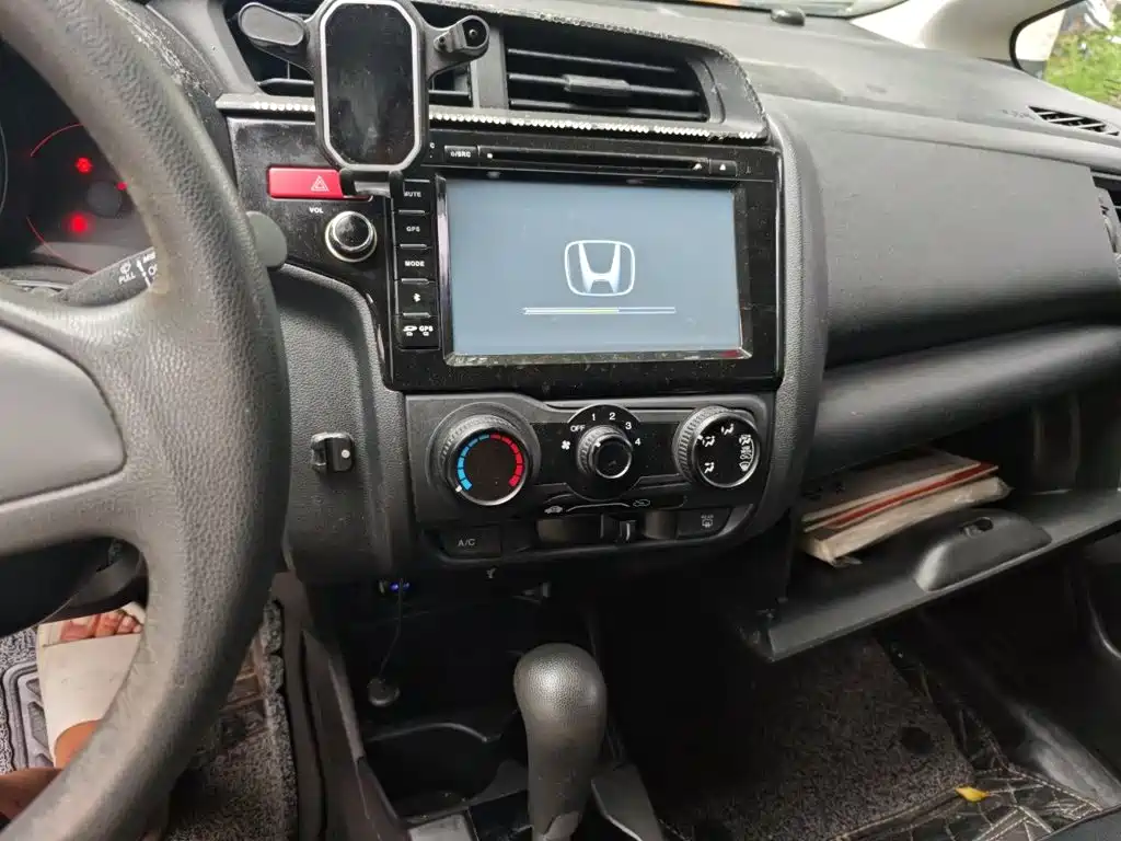 Honda Fit 2015 — фото 10