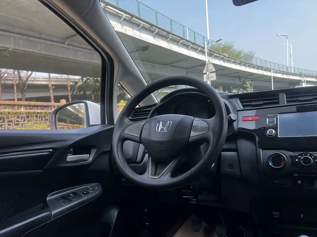 Honda Fit 2016 — фото 41