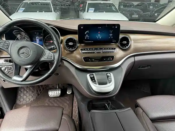 Mercedes-Benz V-Class 2022