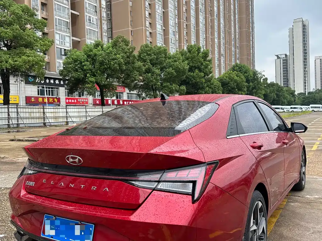 Hyundai Elantra 2021
