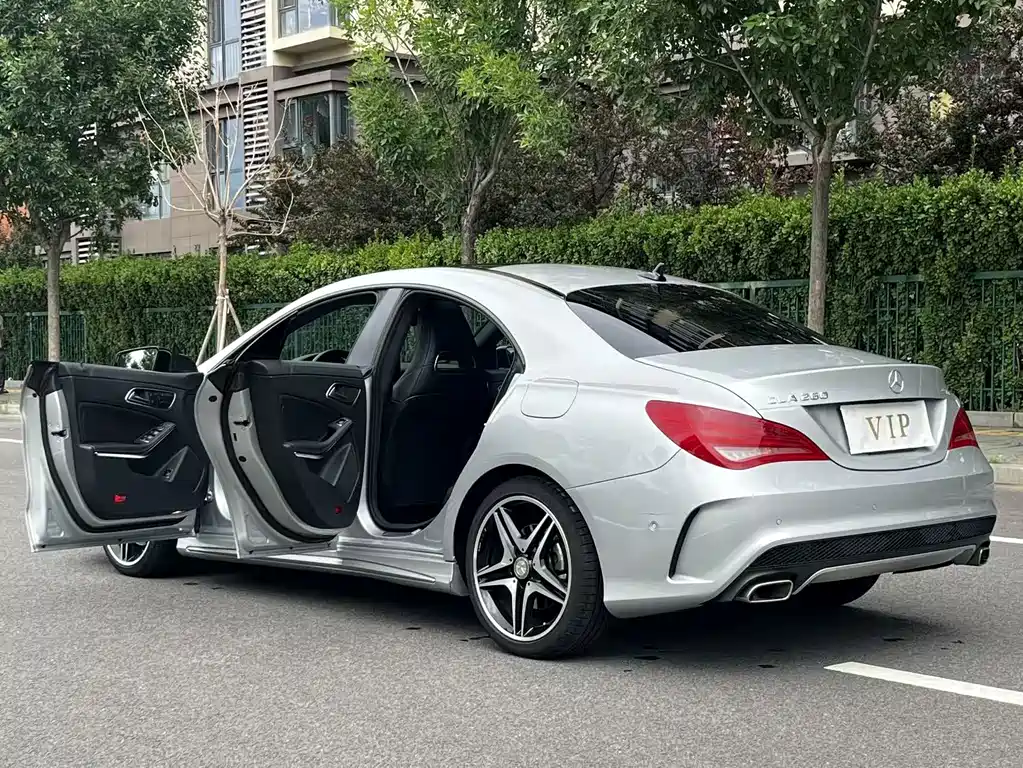 Mercedes-Benz CLA 2015 — фото 11