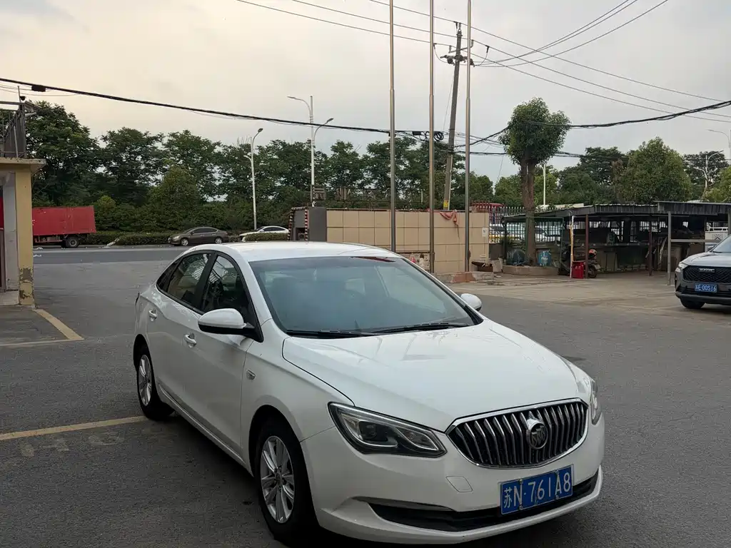 Buick Excelle 2017 — фото 3