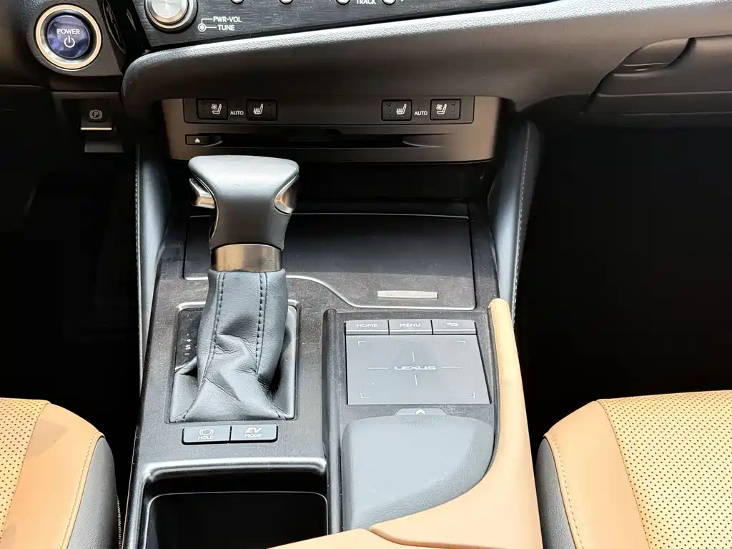Lexus ES 2022 — фото 14