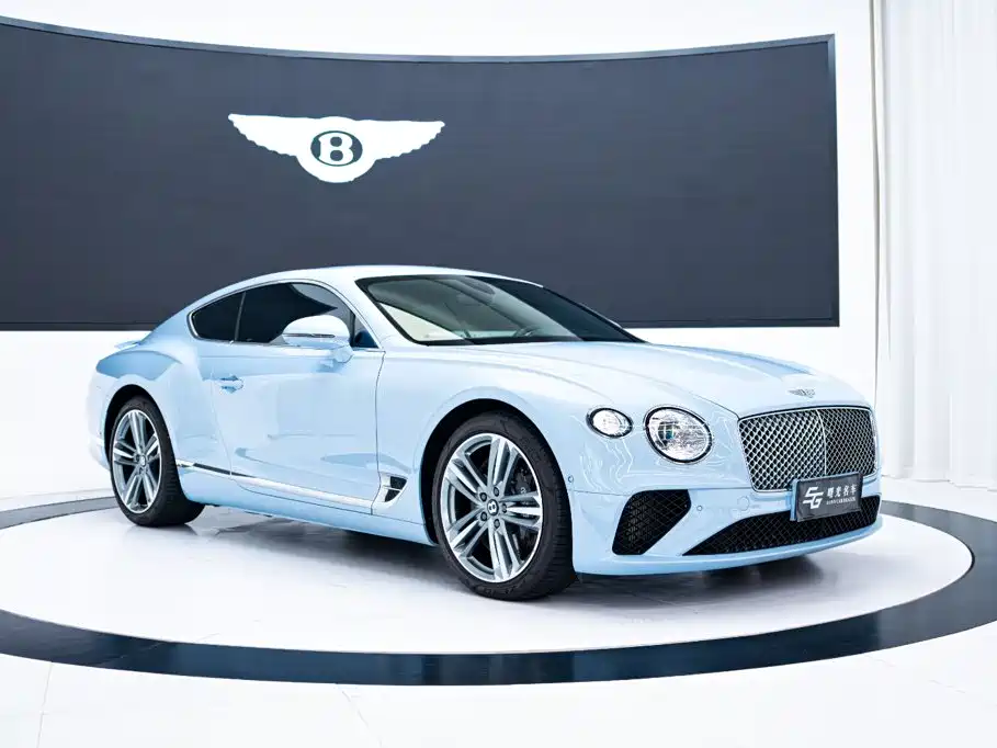 Bentley Continental 2024 — фото 3