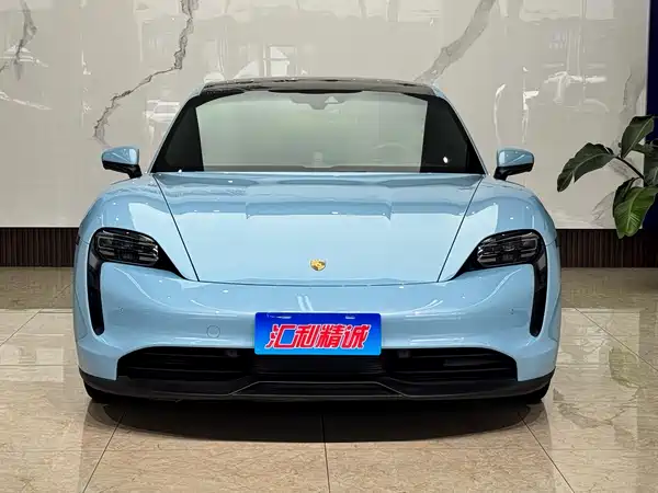 Porsche Taycan 2020