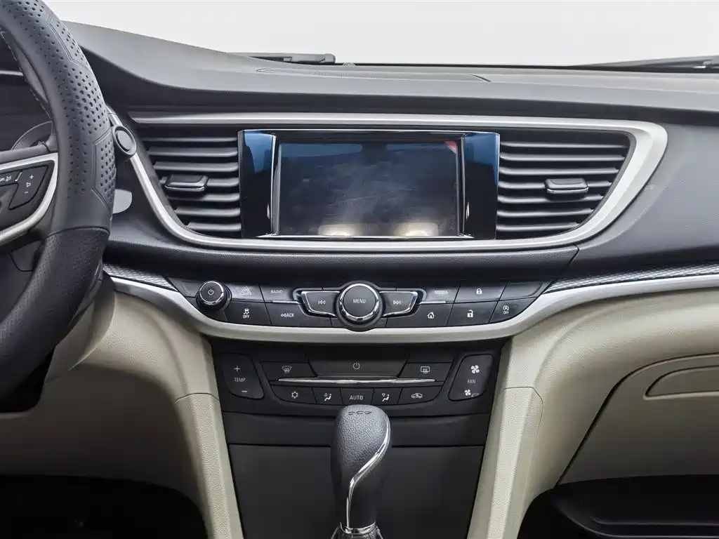 Buick Excelle 2020 — фото 12