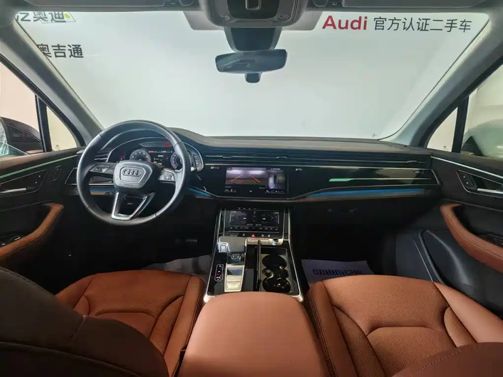 Audi Q7 2025 — фото 9