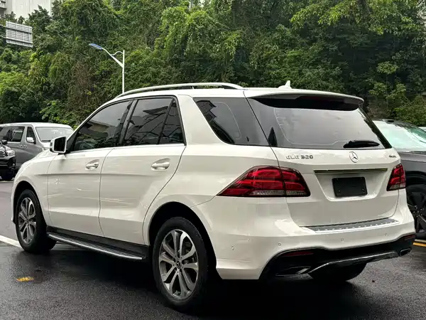 Mercedes-Benz GLE 2017