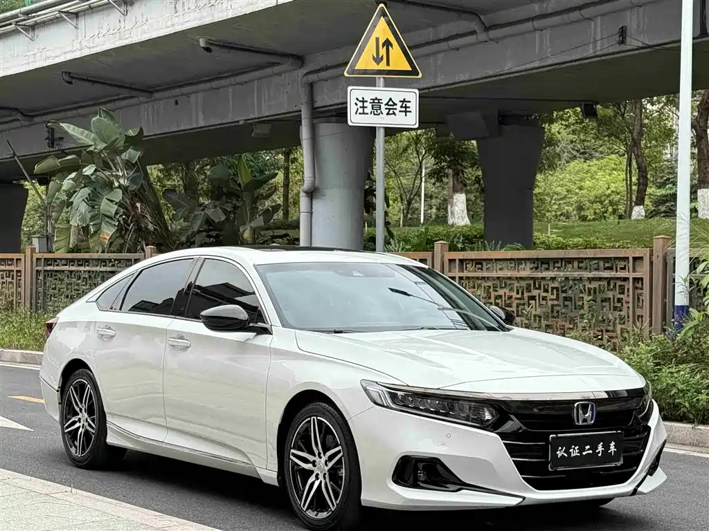 Honda Accord 2023 — фото 11