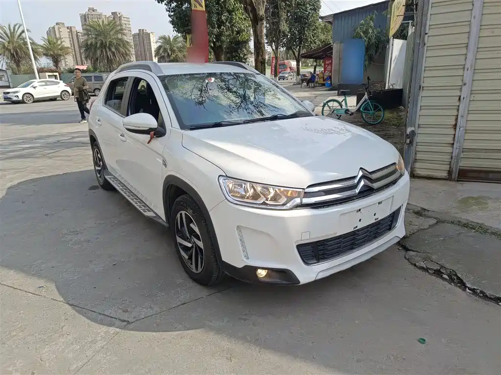 Citroen C3-XR 2015 — фото 22