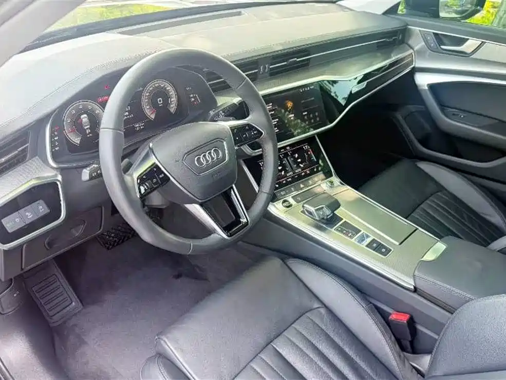 Audi A6L 2022