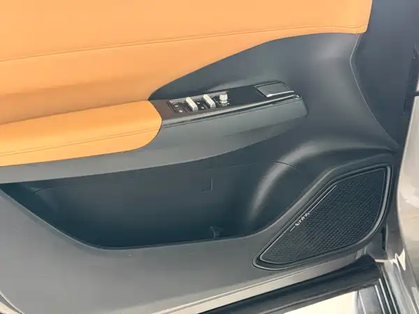 Geely Galaxy L7 2024